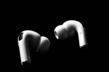 How to Tell if Your AirPods Pro Are Fake (2026 Guide)