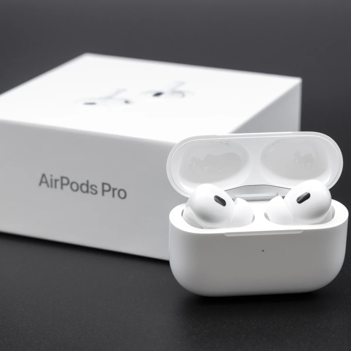 AirPods packaging inspection